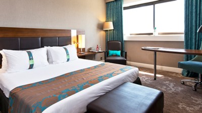 NICE HOLIDAY INN HOTEL DEALS AND HOLIDAY BOOKINGS 
